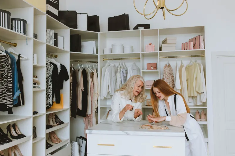 Ten Pieces, Ten Thousand Dollars: The Capsule Wardrobe Grift Nobody Wants to Name